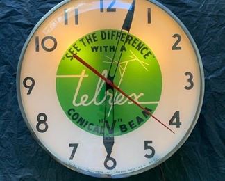 35. Rare TV Antenna 1950s Telechron Light Up Clock