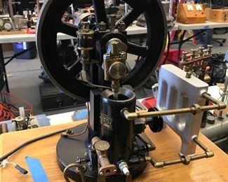 vintage museum quality Allman water cooled vertical cylinder internal combustion engine