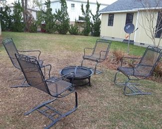Set of four metal crafts spring wrought iron chairs