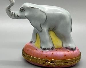 Limoges of France Elephant Trinket Box measuring 2.5 inches tall.