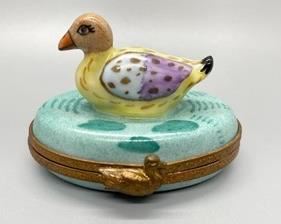 Limoges of France Delightful Duck Trinket Box measures 1.5 inches tall.