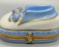 Limoges of France Shoe Trinket Box measures 1.5 inches tall.