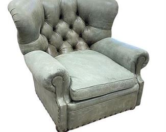 Lot 017
Beacon Hill Leather Club Chair 2 of 2