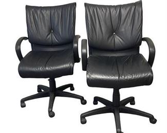 Lot 030j
SitOnIt 'Rall' Black Leather Executive Desk Chair Set (1/3)