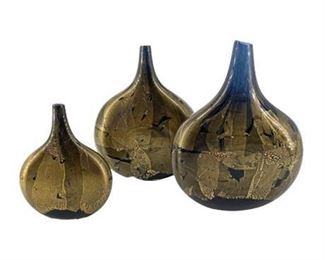 Lot 058
Michael Harris Isle of Wight Black Art Glass Gold Leaf Vase Trio
