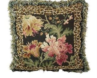Lot 133
Designer Custom Decorative Pillow