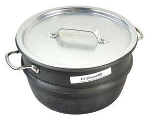 Lot 171
Calphalon Cookware Commercial Double Boiler Inserts