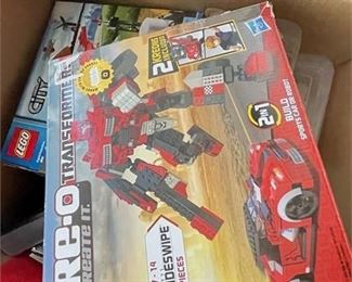 Lot 351
Lego Large Buy Out