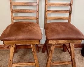 These beautiful barstools measure 42x18x18 inches. Beautiful set!