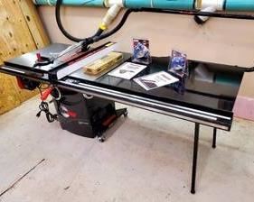 SawStop 10' Professional Cabinet Saw Model PCS31230
