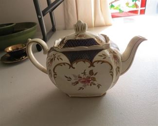 SADLER ENGLISH TEA POT.