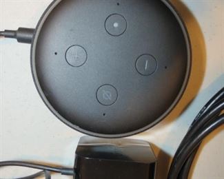 AMAZON ECHO DOT.