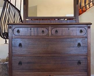 Michigan Star Furniture Vintage/Antique Walnut Dresser w Adjustable Mirror, Cabriole Legs on Castors