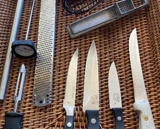 Assorted Kitchen Knives