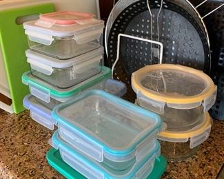 Glass Storage Containers w Snap-n-Lock Lids