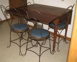 Drop leaf table with 4 ice cream chairs