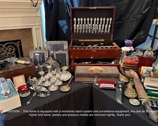 ‼️ATTENTION‼️ This home is equipped with a monitored alarm system and surveillance equipment. Any and all(if present) higher end items, jewelry and precious metals are removed nightly.. thank you!