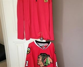 Men's Chicago Blackhawk tops