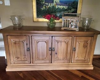 Drexel Heritage buffet cabinet - Must see!