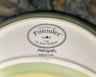 Complete Pfaltzgraff set of dishes with treat jar and bread box. Pistoulet by Jana Kolpen