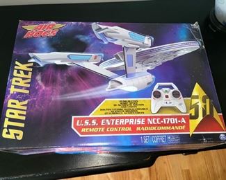 Air Hogs - Star Trek U.S.S. Enterprise NCC-1701-A Remote Control Radiocommand