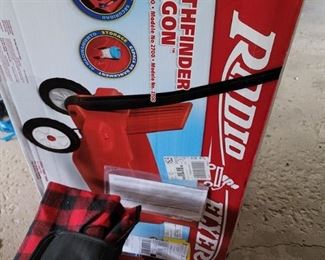 Radio Flyer Pathfinder wagon with folding seats