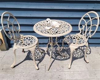 Cast metal bistro set