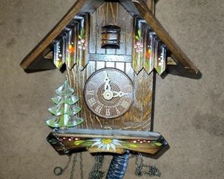 Small cuckoo clock