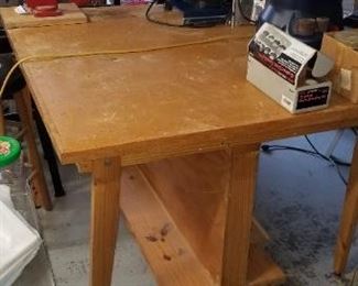 Work bench on rollers