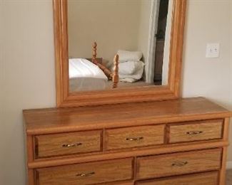 Mirrored dresser
