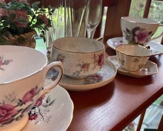Cup & Saucer Sets