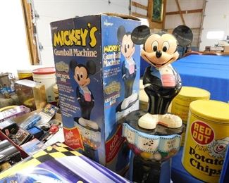 Mickey Mouse gumball