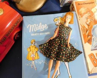 Vintage Midge doll and case
