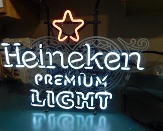 Heineken neon light