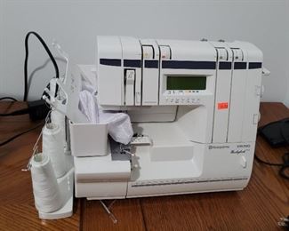 Husqvarna  Husky lock 910