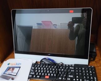 Telikin 22" Screen keyboard and mouse like new