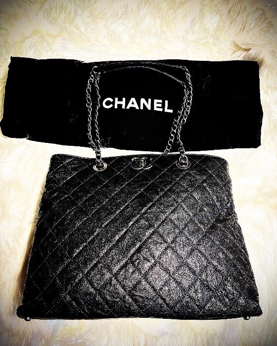 Million Dollar Estate Sales Online Consignment... starts on 3/21/2022