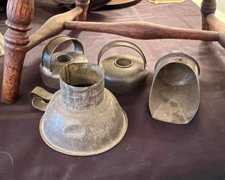 Primitive kitchen ware
