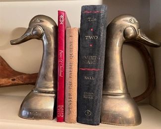 Duck book ends
