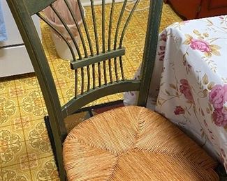 Chairs that go with table (4)