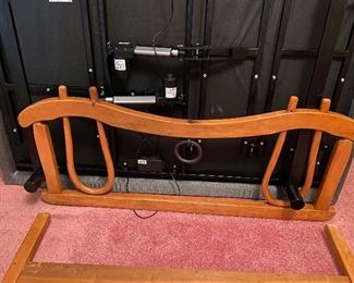 Footboard to full bed - 1940-50’s Conestoga style - made by Virginia House