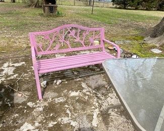 Outdoor yard item - bench
Sold