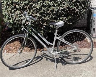 Adult women’s bicycle with helmet