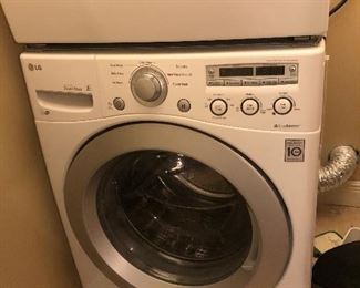 LG Full Size Washer/Dryer Set