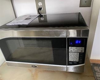 Oster Microwave