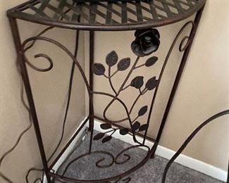 Corner Metal Decorative Stand