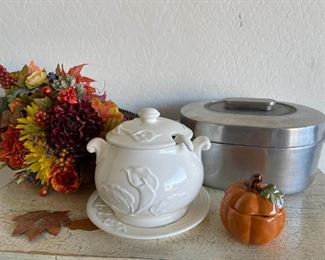 Autumn Serving and Decor Collection