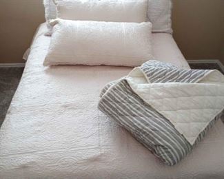 J. Queen Bed Linens