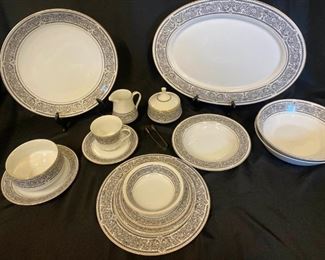 J073 Mikasa Brindisi China 12 Place Settings