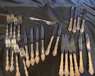 J080 Wallace Sterling Knives And Other Knives